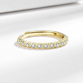 Anel Delicado com Diamante