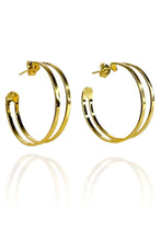 Carregar imagem no visualizador da galeria, Brinco Argola Media Dupla Vazada Banhado em Ouro 18k
